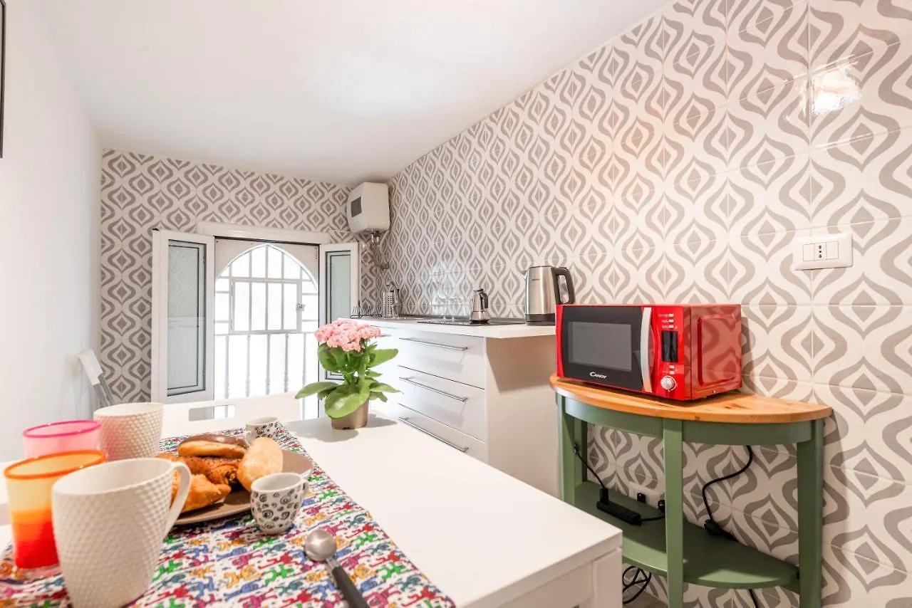 Functional & Central Flat With Netflix Bari